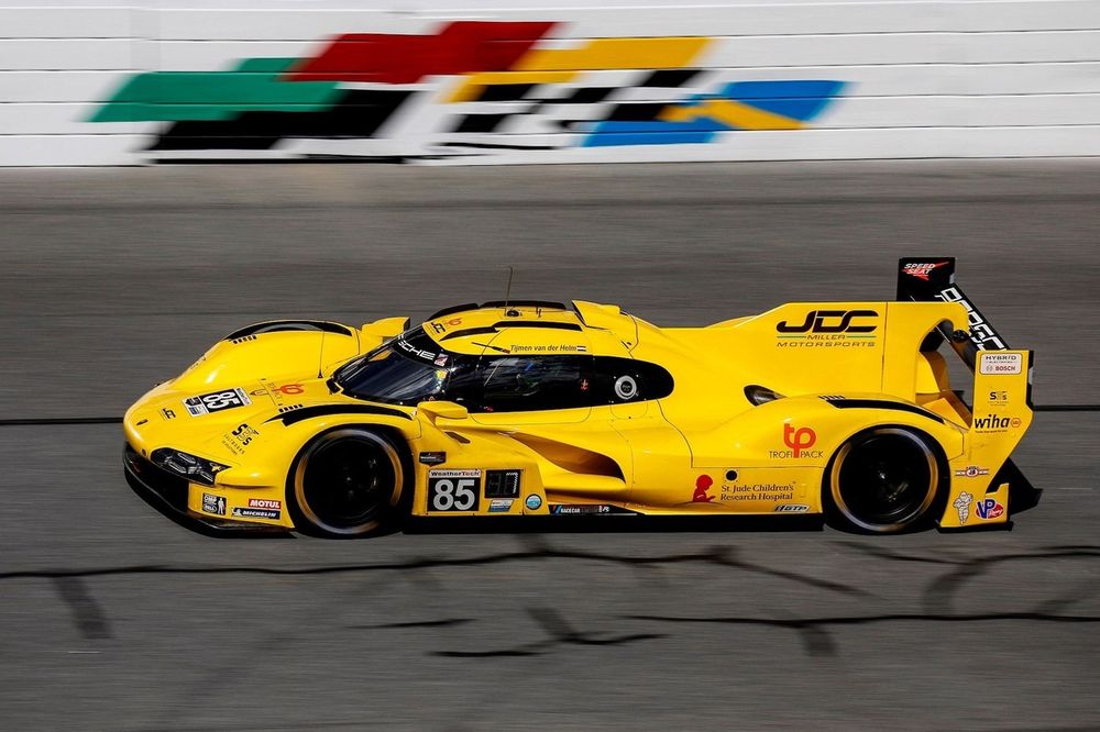 #85: JDC-Miller MotorSports, Porsche 963, GTP: Tijmen van der Helm, Oliver Gray, Gianmaria Bruni, Pascal Wehrlein, Chris Miller