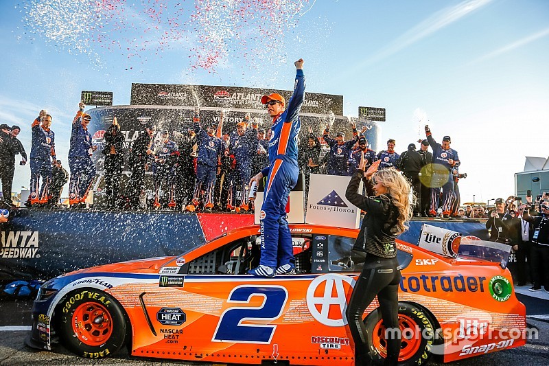 Brad Keselowski outduels Truex for Atlanta Cup win