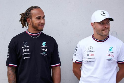 F1 - Hamilton apoia Bottas: "Sinto falta de trabalhar com ele"