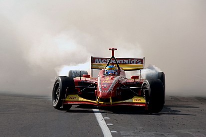 11 novembre 2007 : Bourdais gagne sa dernière course en Champ Car