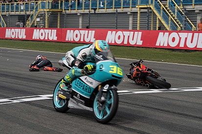 Tante piccole novità dalla Grand Prix Commission: la più curiosa è quella sugli arrivi in caso di caduta