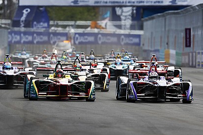 Formula E not a threat to F1, says Haas boss