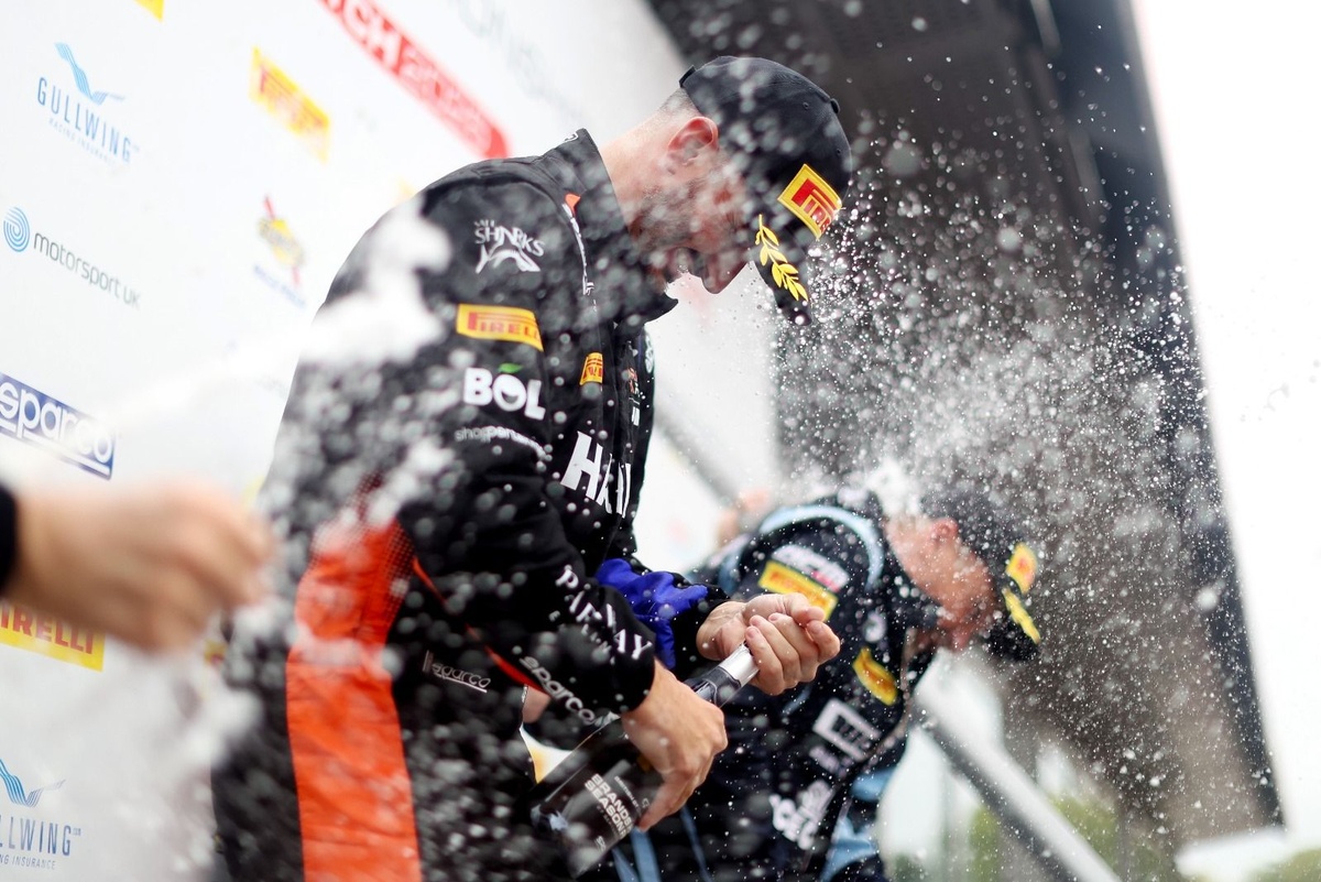 British GT Brands Hatch: Orange/Clutton take shock title as Collard spins
