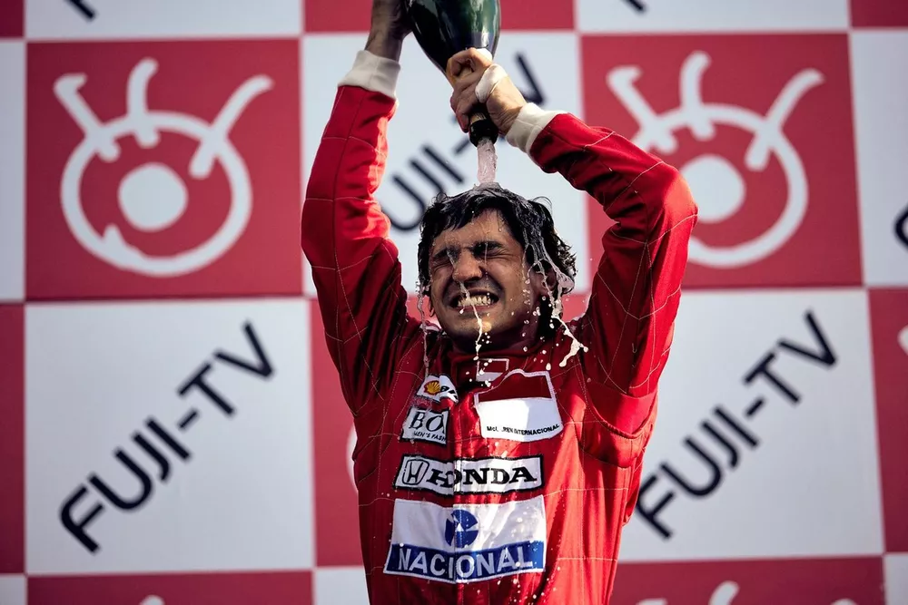 Gabriel Leone como Ayrton Senna