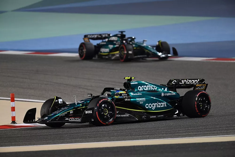 Fernando Alonso, Aston Martin AMR23, Lance Stroll, Aston Martin AMR23