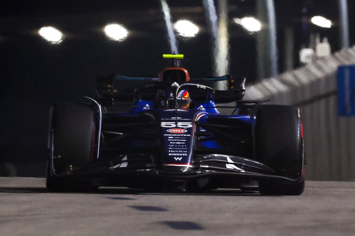 De la 18e place au top 10 : Sainz se sauve avec un dernier relais de folie