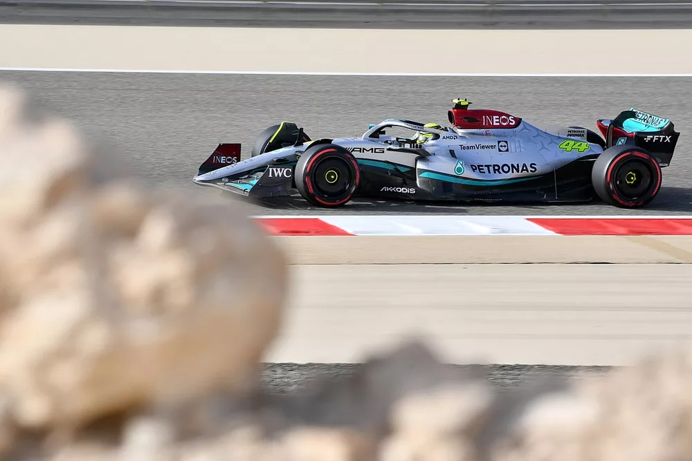 Lewis Hamilton, Mercedes W13