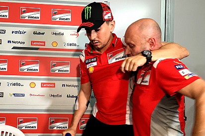 Lorenzo moet GP Thailand waarschijnlijk missen na "angstaanjagende" crash