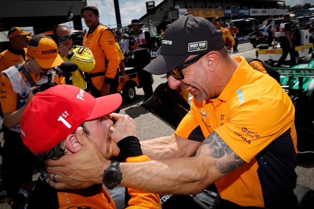 Winner Patricio O'Ward, Arrow McLaren Chevrolet, Tony Kanaan