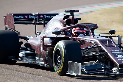 VIDEO Y FOTOS: El nuevo Alfa Romeo F1 se da a conocer