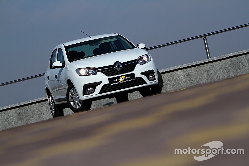 Галерея: доступний та економний Renault Logan