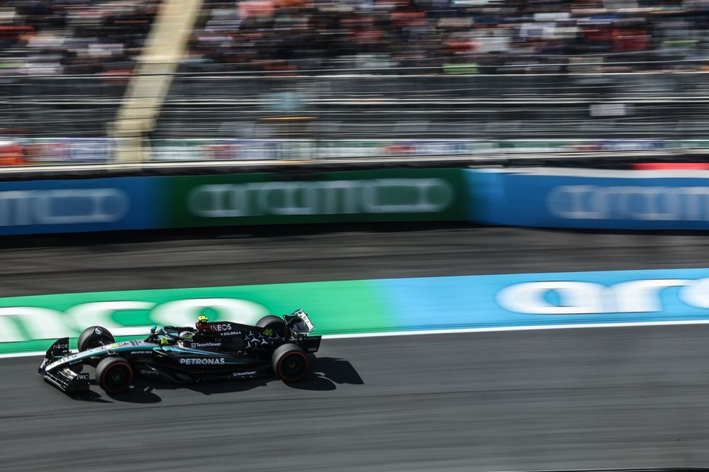 Lewis Hamilton, Mercedes F1 W15