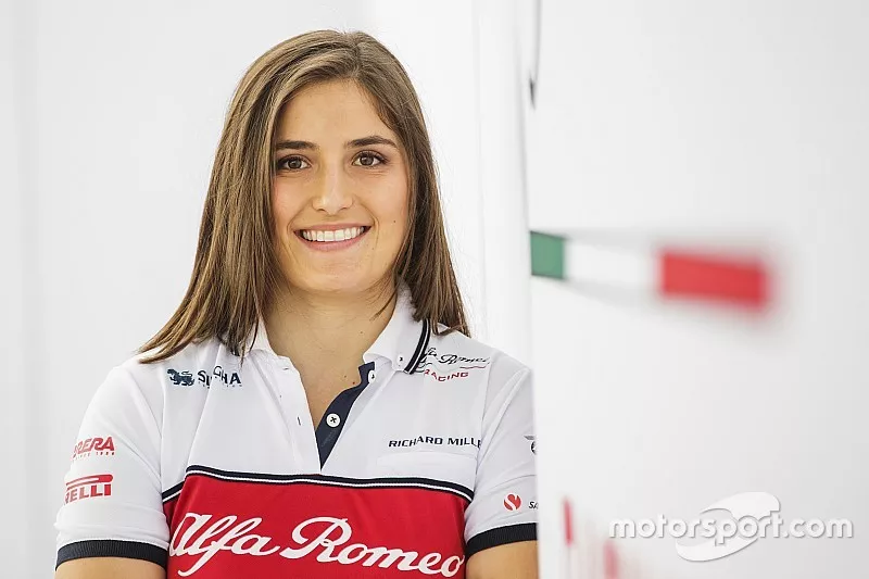 Tatiana Calder&oacute;n, Alfa Romeo Racing, piloto de prueba