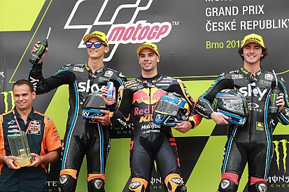Oliveira se lleva un intenso duelo con Marini y es nuevo líder