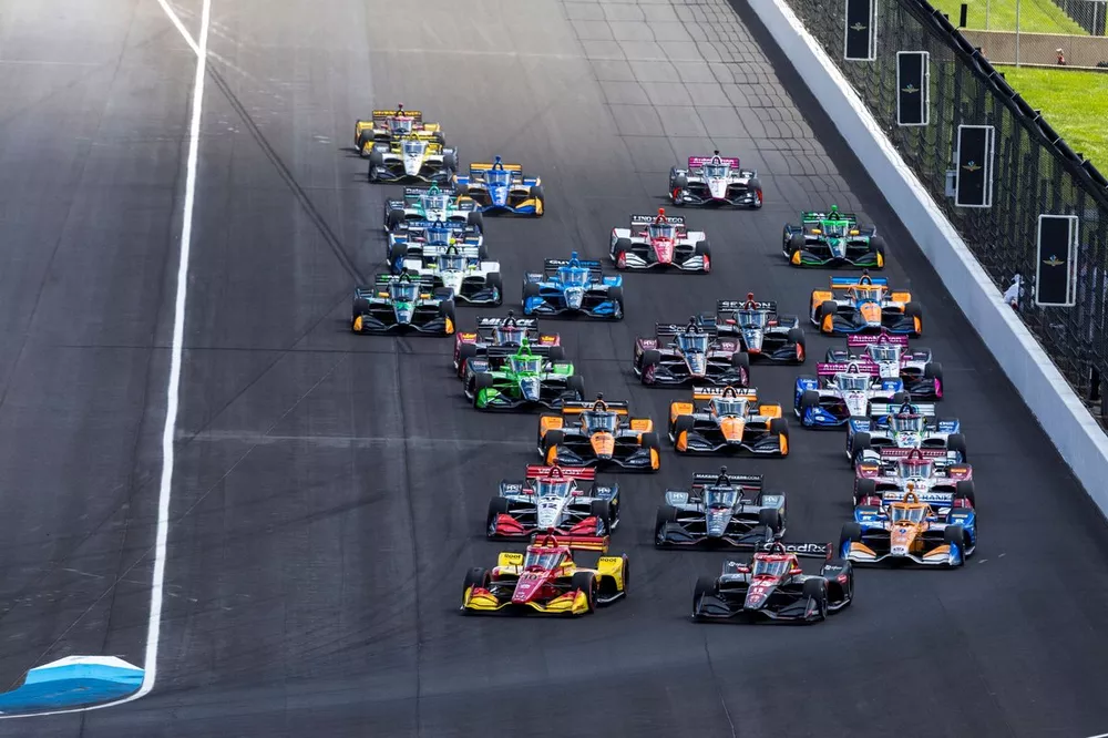 Alex Palou, Chip Ganassi Racing Honda
Christian Lundgaard, Rahal Letterman Lanigan Racing Honda
Scott Dixon, Chip Ganassi Racing Honda
Josef Newgarden, Team Penske Chevrolet
Will Power, Team Penske Chevrolet
Pato O'Ward, Arrow McLaren Chevrolet
Alexander Rossi, Arrow McLaren Chevrolet
Marcus Armstrong, Chip Ganassi Racing Honda
start
