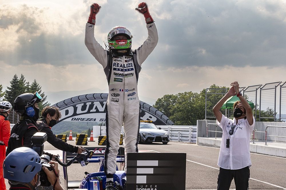 サッシャ ・フェネストラズ Sacha Fenestraz(KONDO RACING)