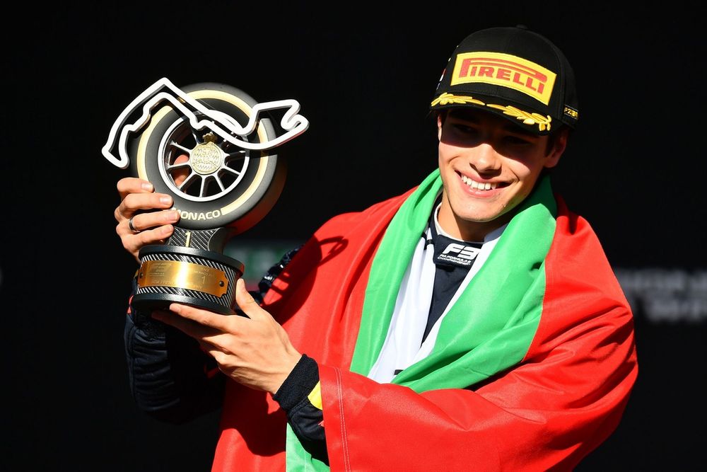 Podio: el ganador Nikola Tsolov, Campos Racing