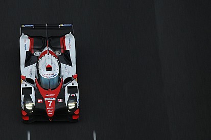Toyota, güncellenmiş LMP1 aracıyla ilk testini tamamladı