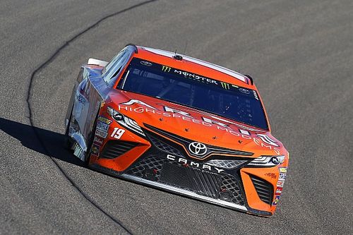 Busch lidera la primera pr&aacute;ctica de Daytona 500 con Su&aacute;rez en tercero