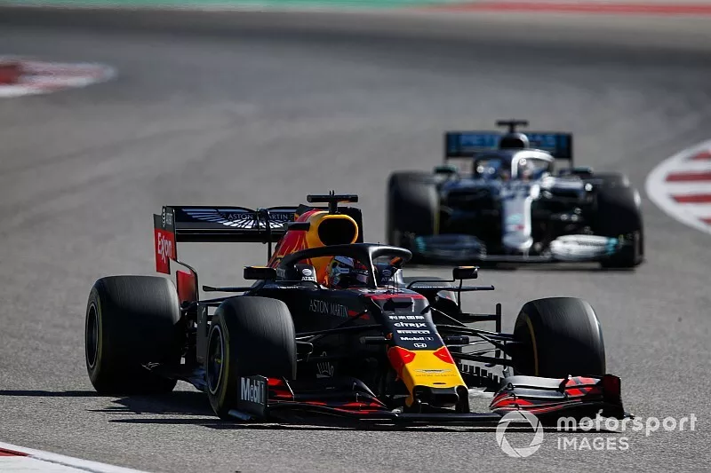 Max Verstappen, Red Bull Racing RB15, Lewis Hamilton, Mercedes AMG F1 W10