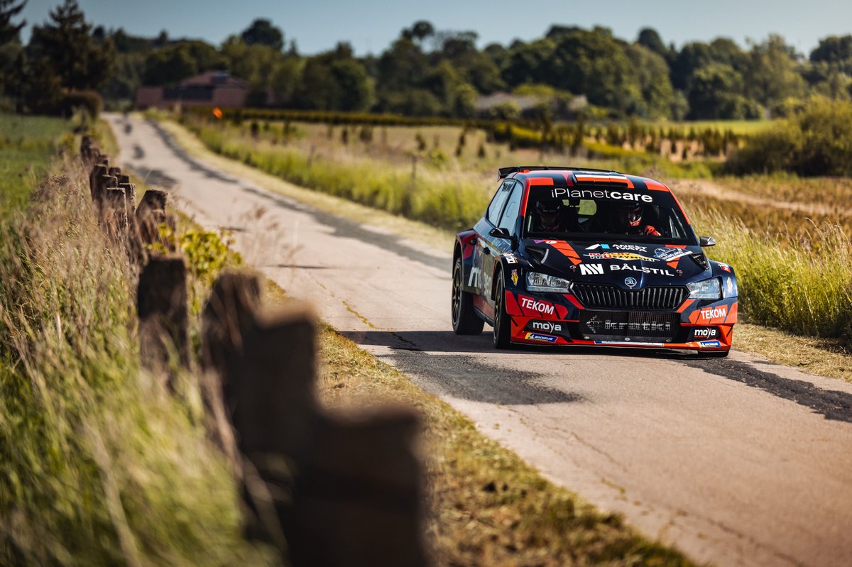 Grzyb liderem, Byśkiniewicz poza drogą