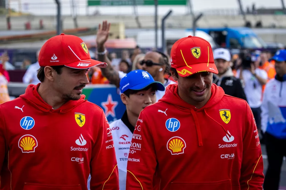 Charles Leclerc, Scuderia Ferrari, Carlos Sainz, Scuderia Ferrari