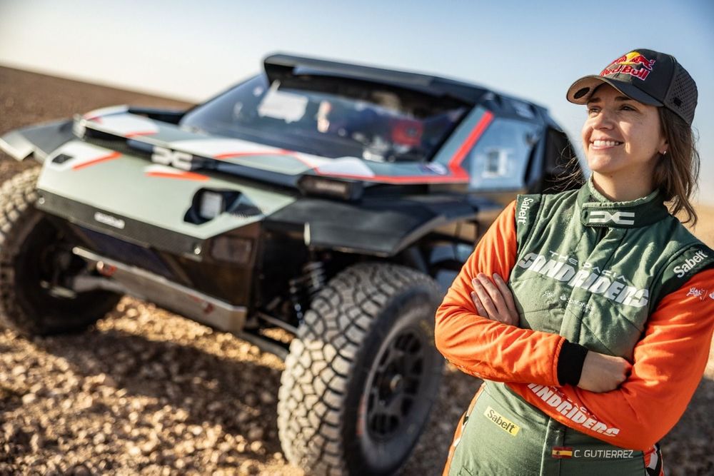 Cristina Gutiérrez y su Dacia