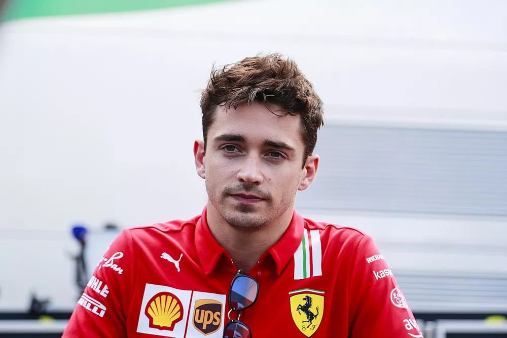 Charles Leclerc, Ferrari parla con i media