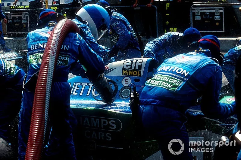 Pit stop de Jos Verstappen, Benetton B194 Ford
