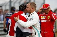 Mercedes permitiu estratégias diferentes de Hamilton e Bottas em Silverstone