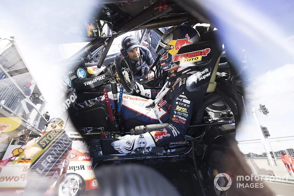 Shane van Gisbergen, Triple Eight Race Engineering Holden