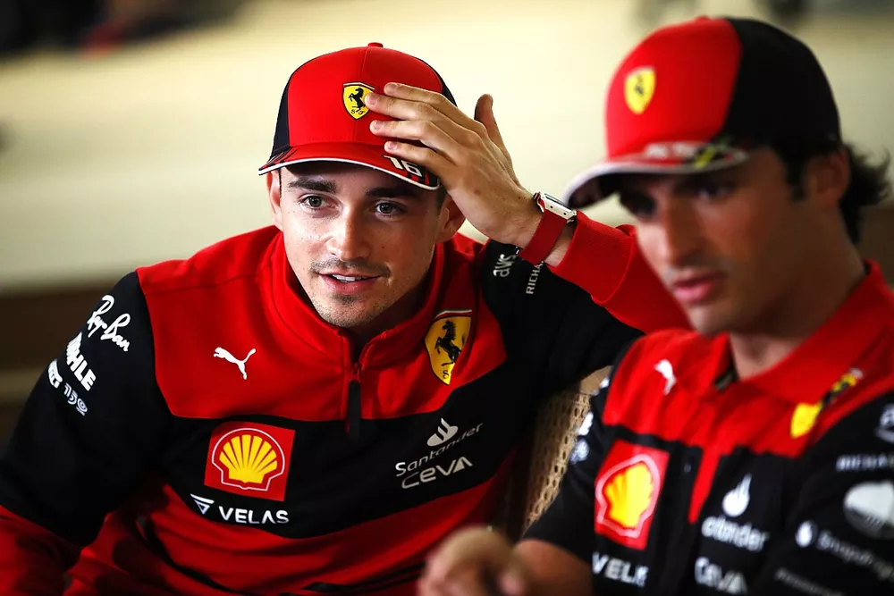 Charles Leclerc, Ferrari, Carlos Sainz Jr., Ferrari 
