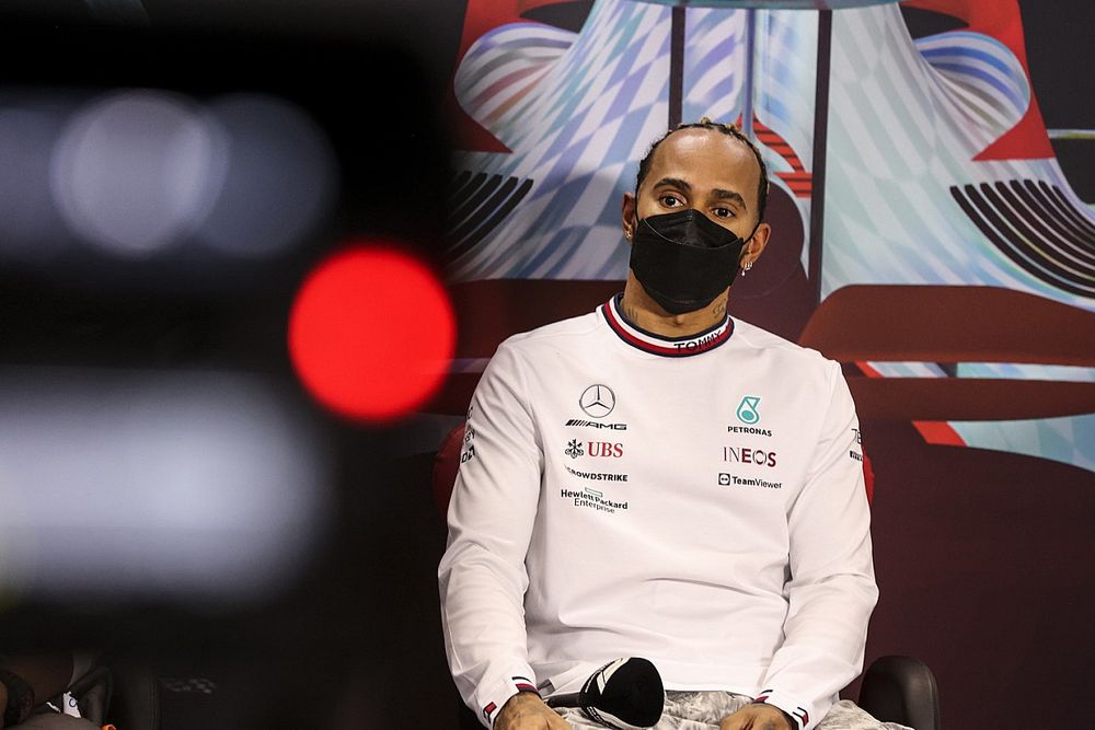Lewis Hamilton, Mercedes-AMG, en la rueda de prensa