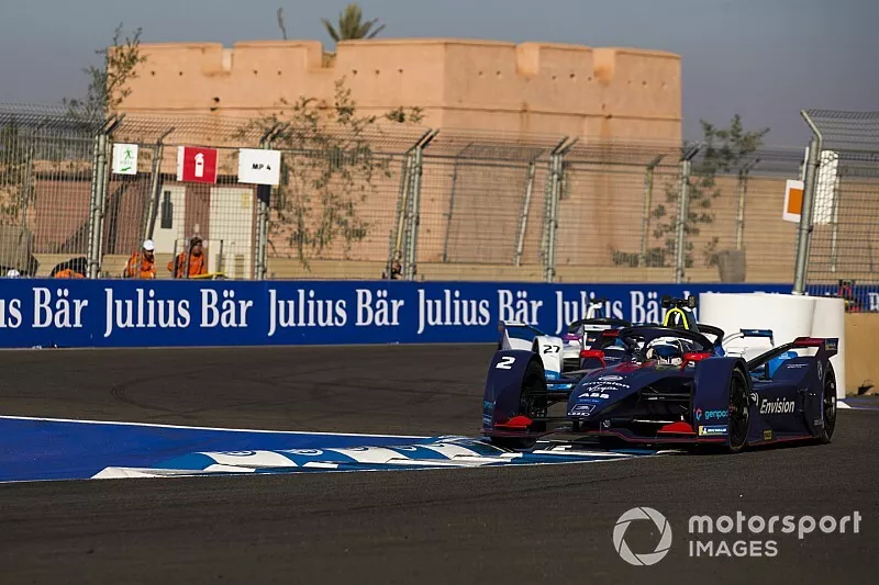 Sam Bird, Envision Virgin Racing, Audi e-tron FE05, Alexander Sims, BMW i Andretti Motorsports, BMW iFE.18