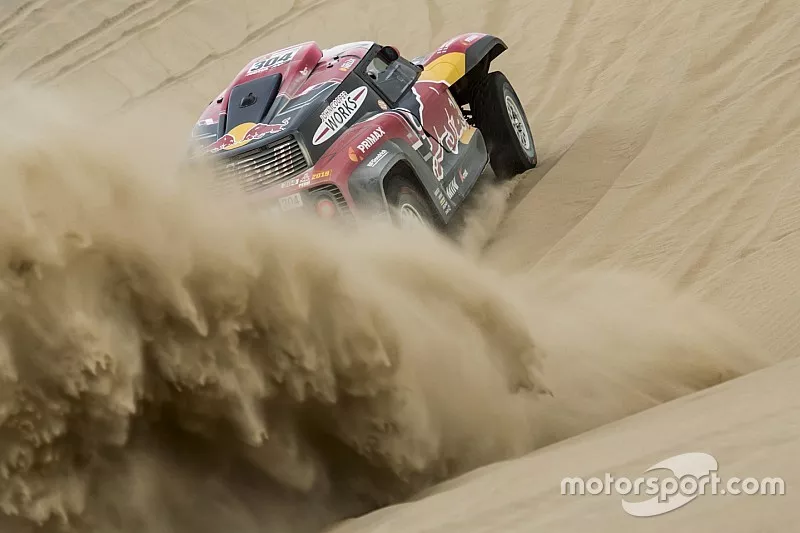 #304 X-Raid Mini JCW Team: Stephane Peterhansel, David Castera