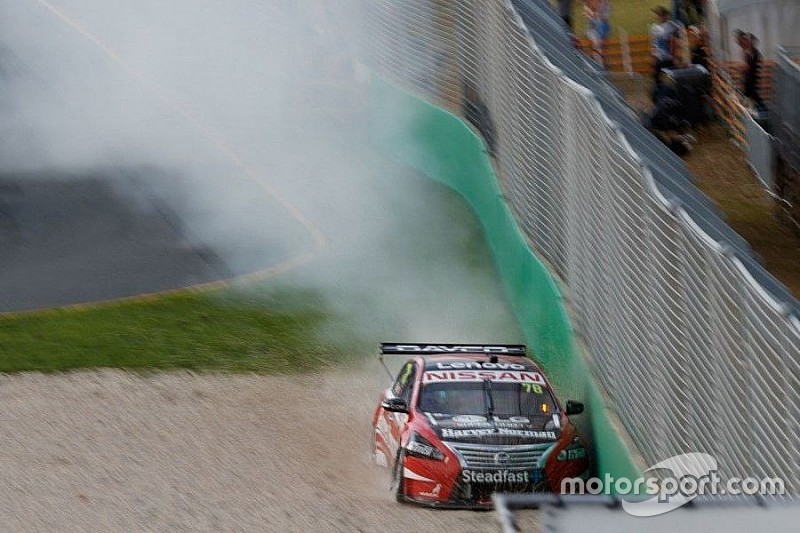 Supercars australien: sortie de route de Simona de Silvestro