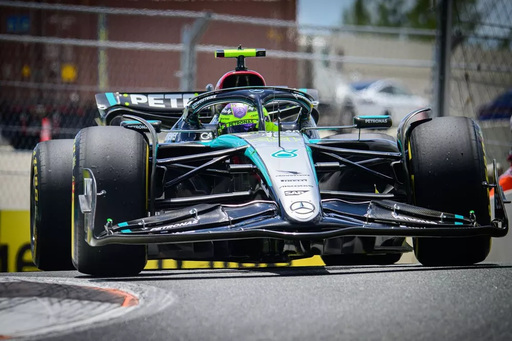 Lewis Hamilton, Mercedes W15