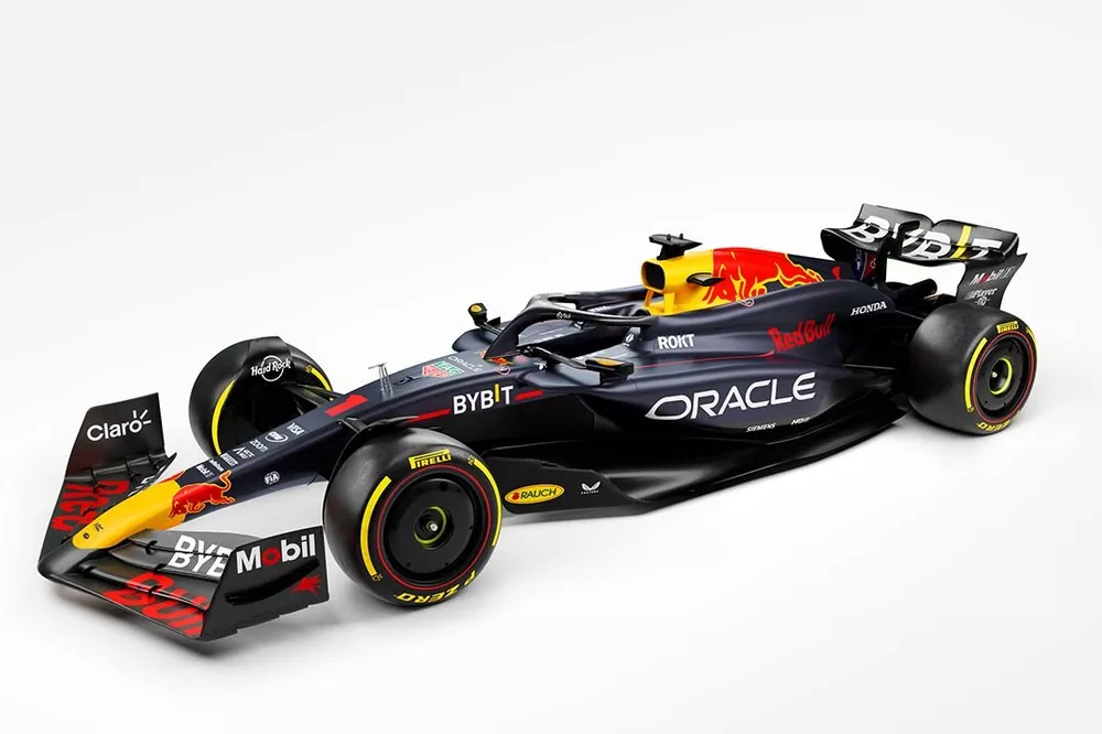 真打ち登場！ レッドブルF1、ニューマシンRB20をお披露目。正常進化で