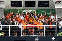 Festa de Sainz e McLaren tem p&oacute;dio 'surreal' em Interlagos; veja