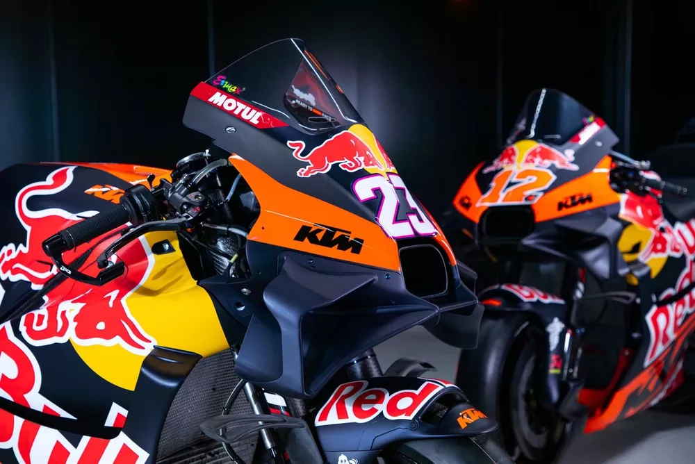 Las motos de Enea Bastianini, Maverick Vi&ntilde;ales, Red Bull KTM Tech