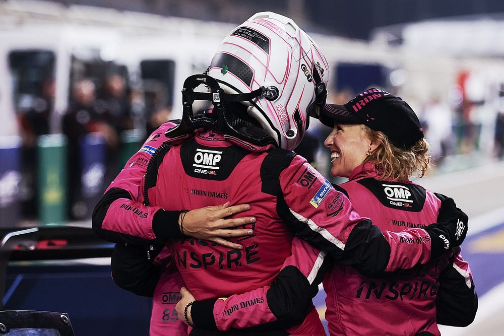 #85 Iron Dames Porsche 911 RSR - 19: Sarah Bovy, Michelle Gatting, Rahel Frey