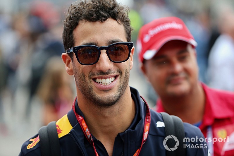 Renault confía en que Ricciardo acelere su progreso