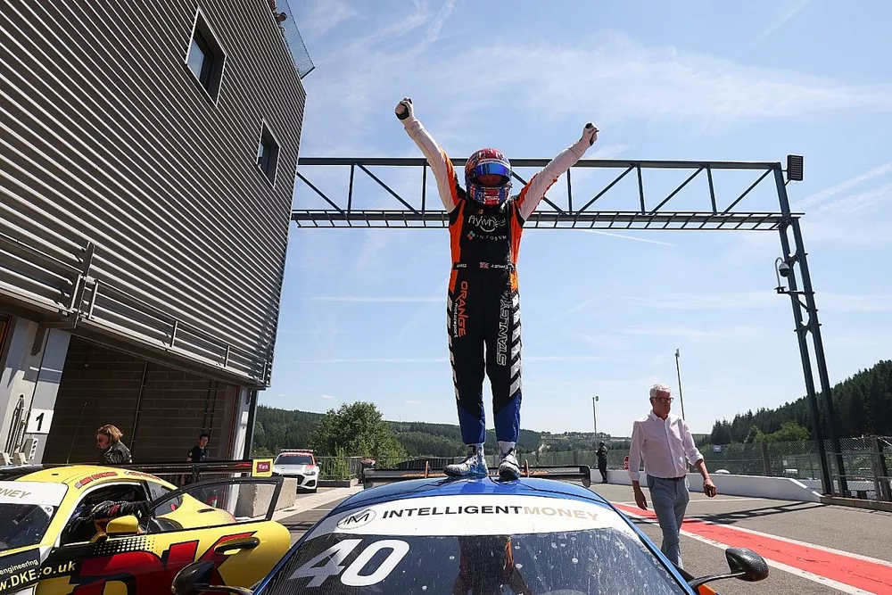 Jamie Stanley British GT Spa Fox Motorsport McLaren