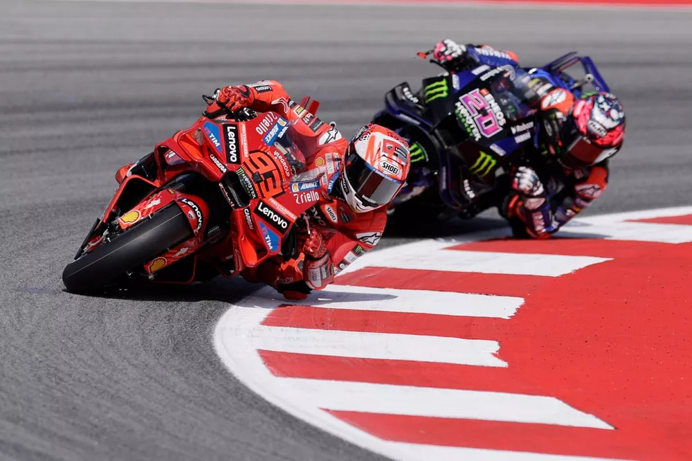 Marc Marquez, Ducati Team, Fabio Quartararo, Yamaha Factory Racing