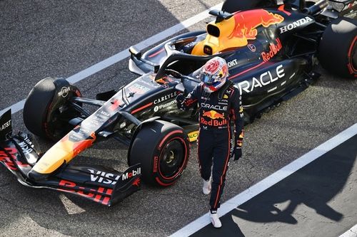 F1: Verstappen vence sprint caótica em Austin; dupla da McLaren bate e abandona e Bortoleto é 11°