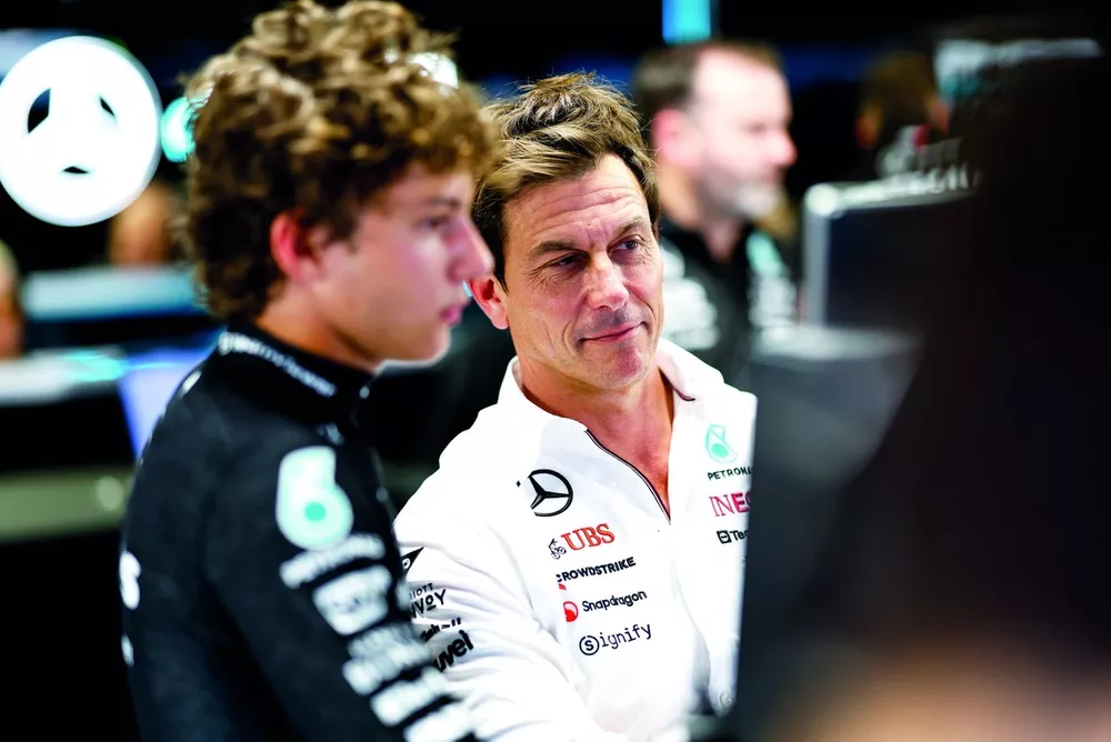 Andrea Kimi Antonelli, Mercedes, Toto Wolff, Team Principal and CEO, Mercedes-AMG
