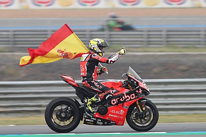 WSBK, Бурірам: Баутіста виграв гонку Суперпоул із червоними прапорами