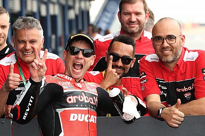 WSBK, Бурірам: Баутіста переграв Рея у першій гонці вікенду