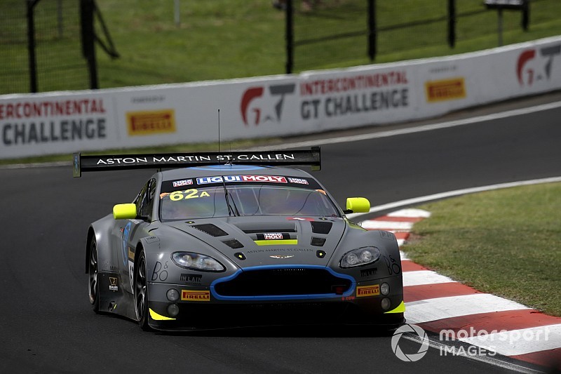 Bathurst 12 Horas: El Aston Martin #62 logra la pole provisional