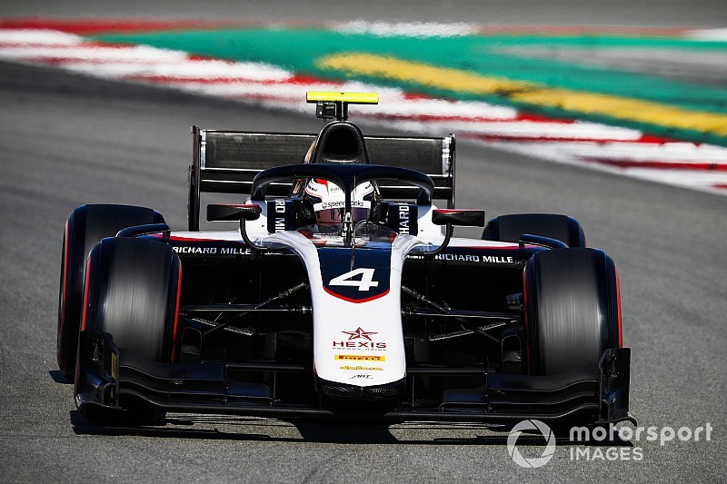 De Vries conclut les tests F2 en force